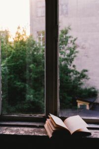 Five books to read as you kill time waiting for your pal that never keeps time